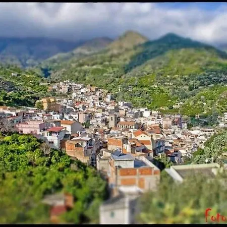 בית הארחה Camera Santo Stefano Santo Stefano di Briga